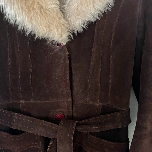 - Vintage 1970’s suede wool lined trench coat - Picture 2 of 6